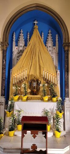 Exposition of the Most Holy on Good Friday