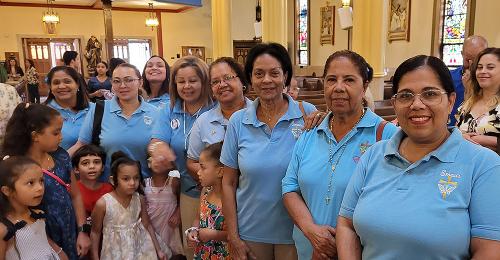 Emaus members: Jesucristo ha resucitado! En Verdad resucitó!