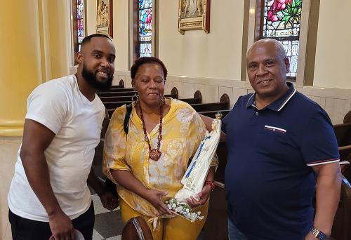 María de la Cruz y familia